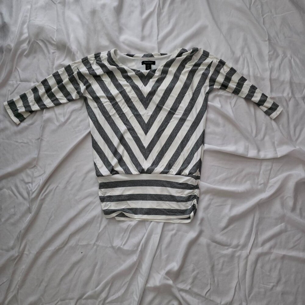 White House Black Market gray/metallic and white chevron 3/4 sleeve top